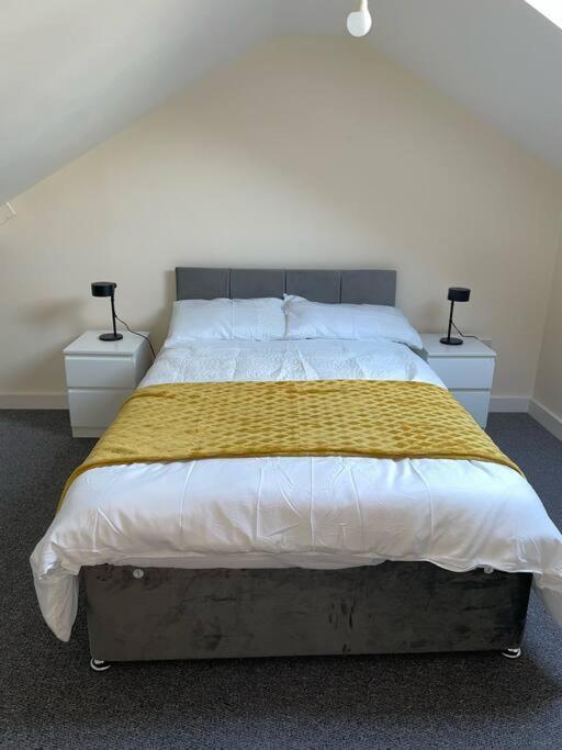 Modern 1 Bed Apartment In The City Centre Of Derby Exterior photo